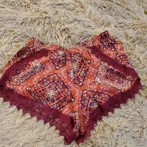 Cute multi colored American Rag shorts